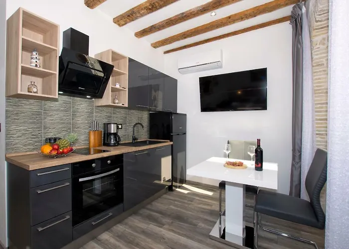 Διαμέρισμα L&a