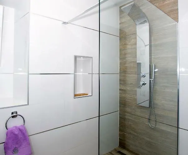 L&a Διαμέρισμα *