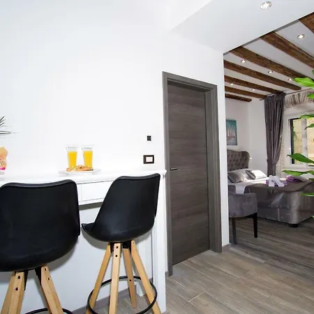 L&a Apartment